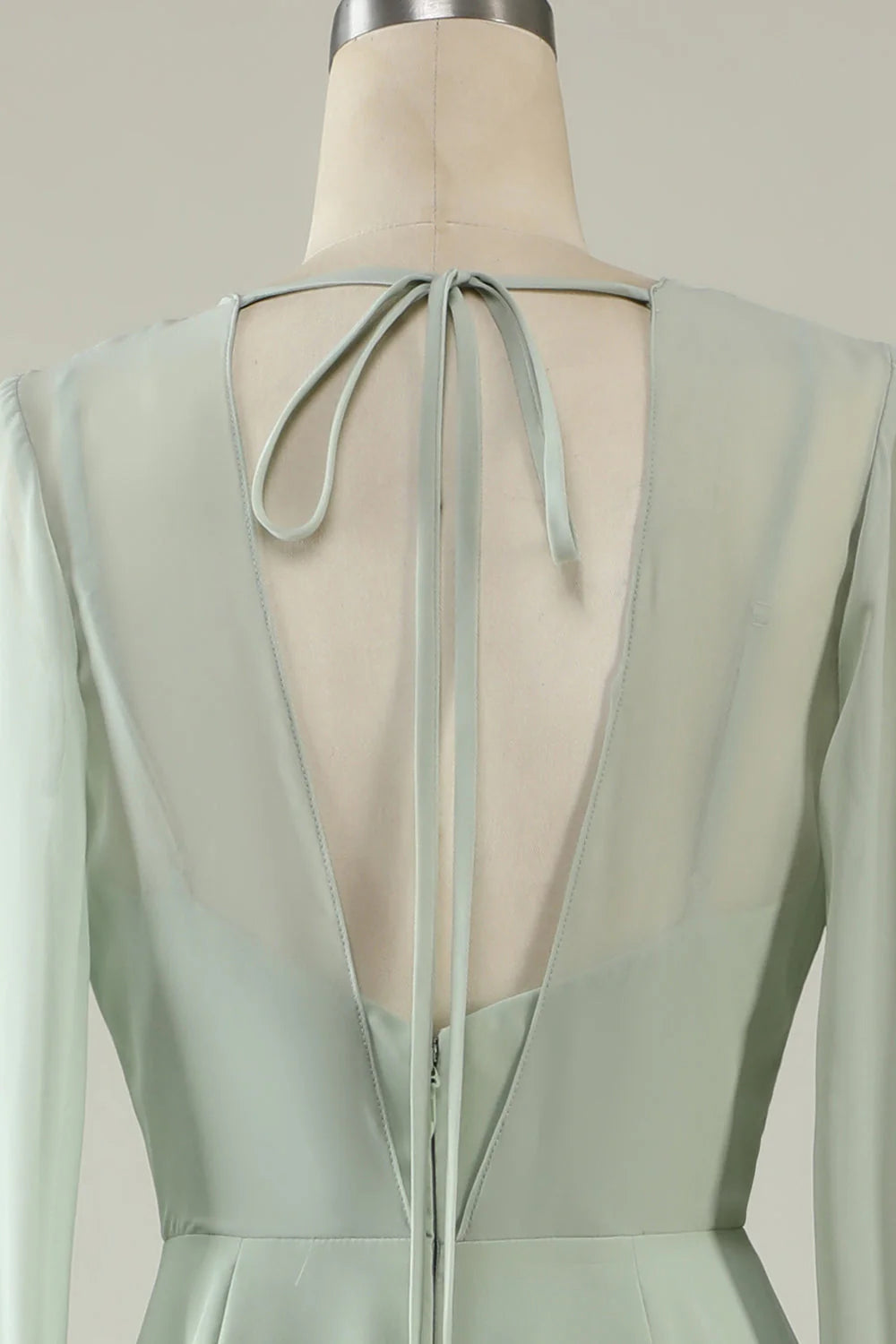 Round Neck Backless Bridesmaid Dresses With Long Sleeves