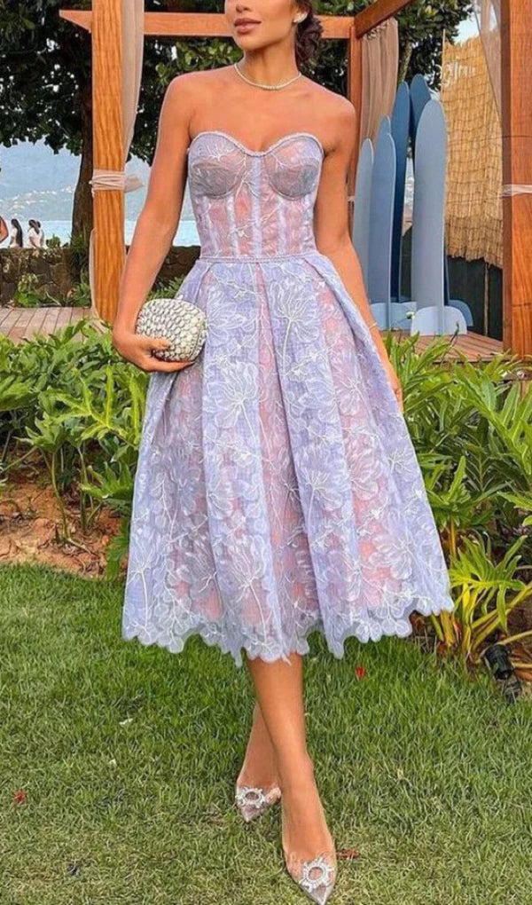 Robe de bal trapèze à épaules dénudées, sans bretelles, avec ceinture et fermeture éclair dans le dos en dentelle