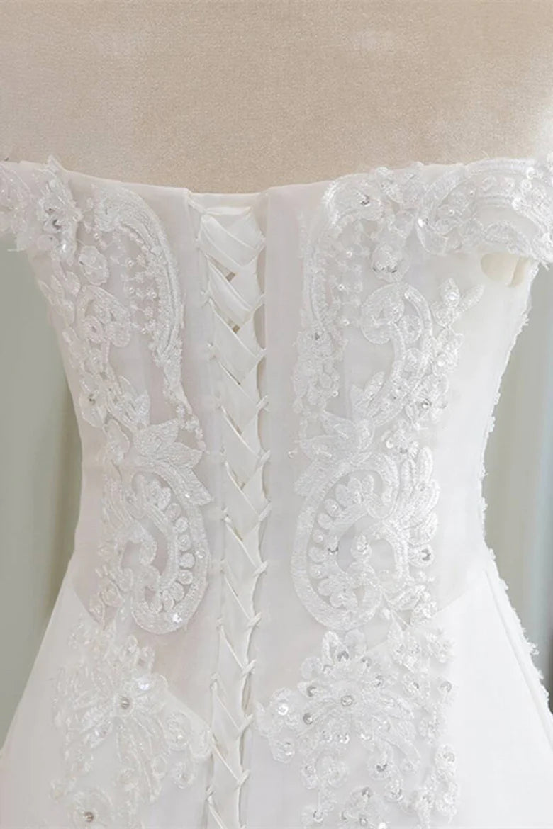 Lace Off-the-Shoulder Trumpet Long Wedding Dress