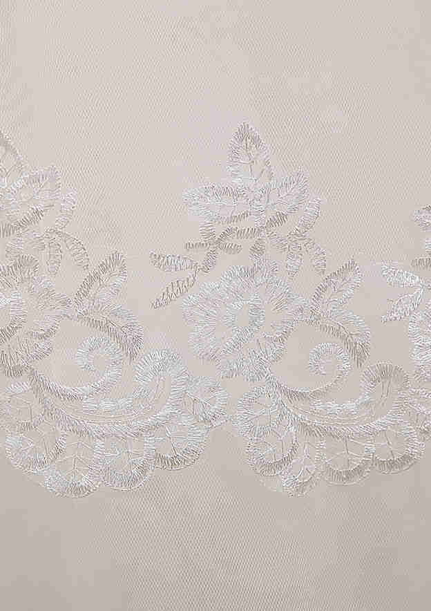 Tulle Two-tier Waltz Bridal Veils With Simple