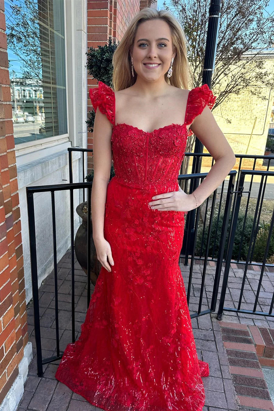 Sweetheart Fly Sleeve Long Prom Dress With Applique