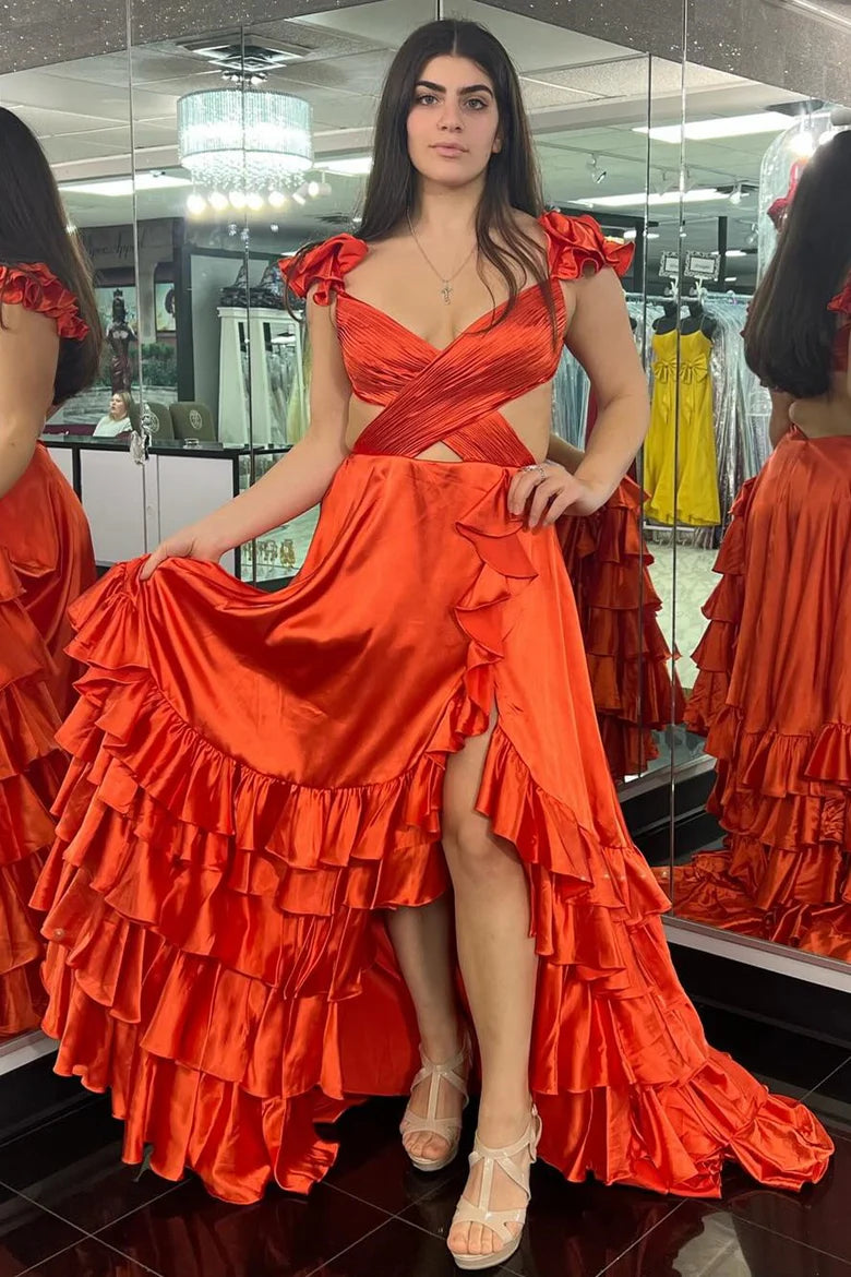 Robe de bal trapèze à volants et découpe fendue