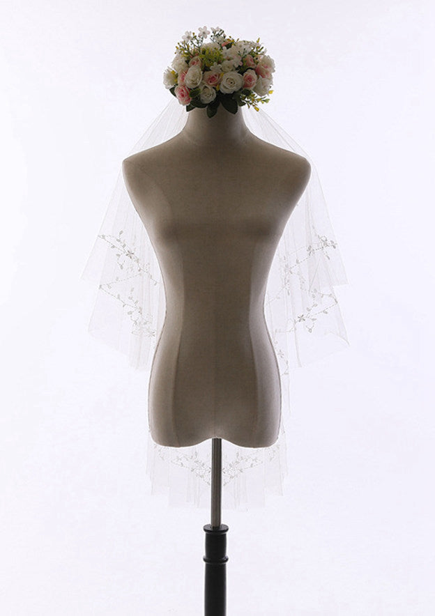 Tulle Two-tier Waltz Bridal Veils With Bead String