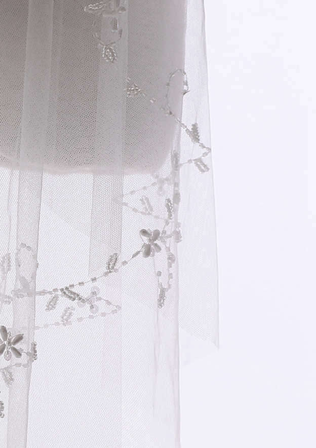 Tulle Two-tier Waltz Bridal Veils With Bead String