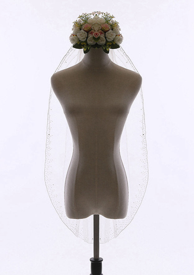 Bead String Tulle One-tier Fingertip Bridal Veils