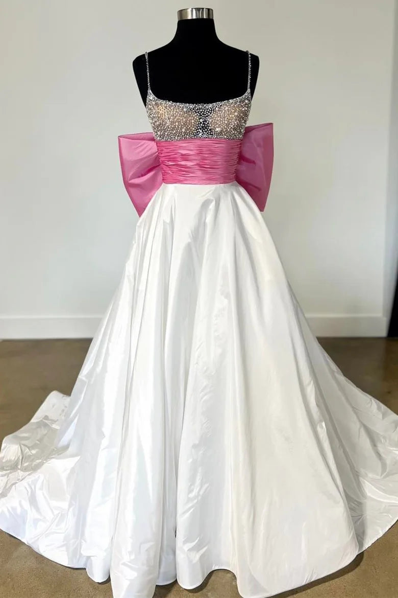 Robe de bal longue trapèze ornée de perles et d'un nœud dans le dos