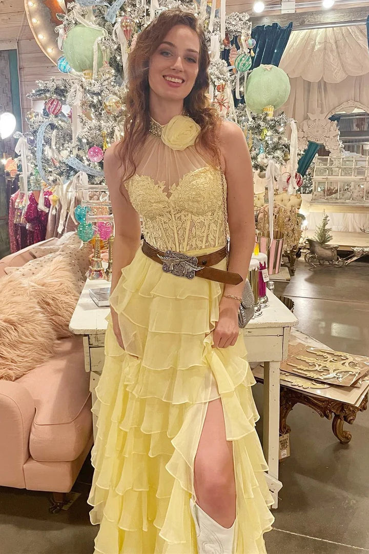 Robe de bal en mousseline à volants et dos nu