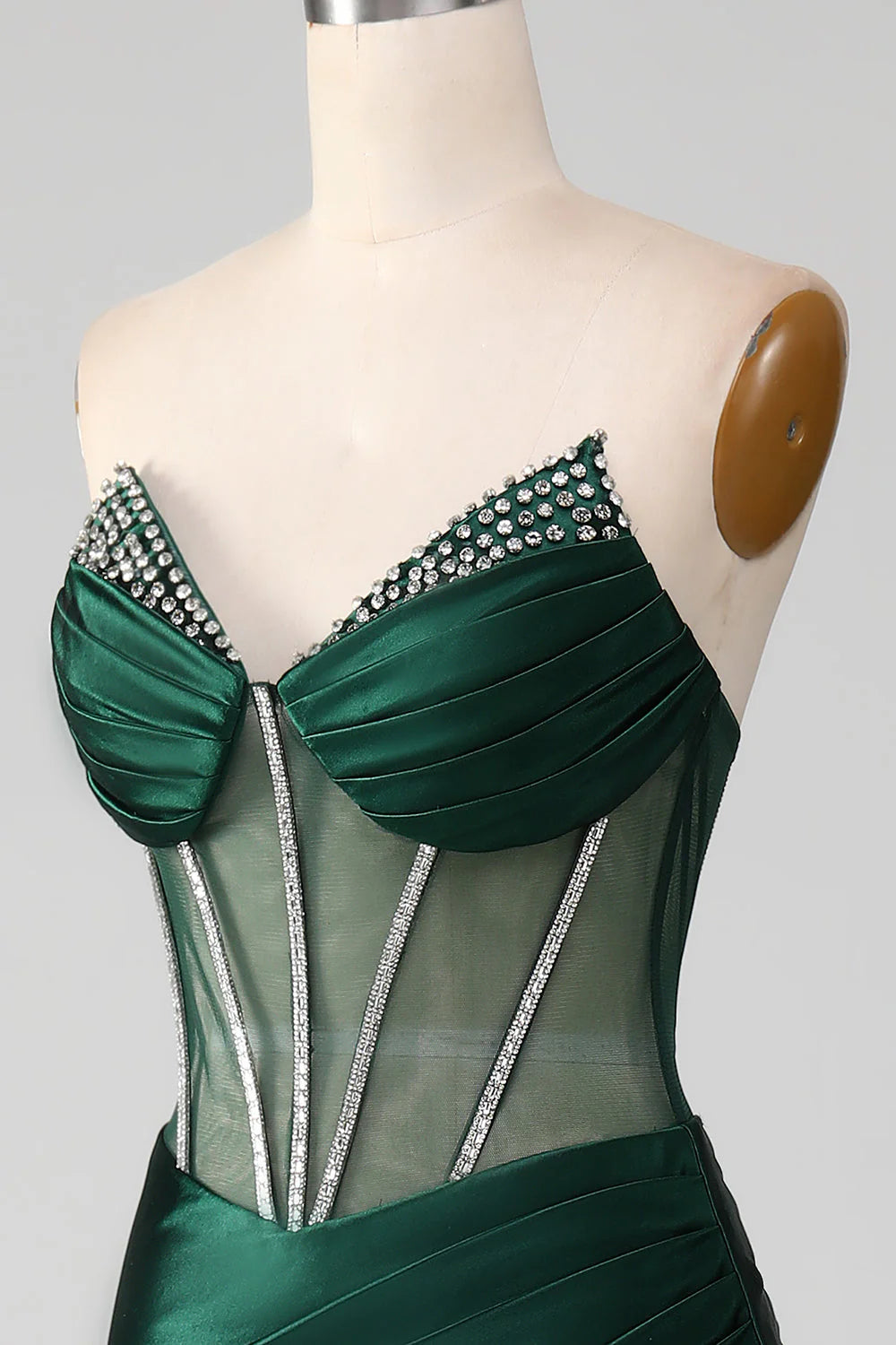 Vestido de fiesta de sirena verde oscuro con escote en forma de corazón y corsé con abertura frontal