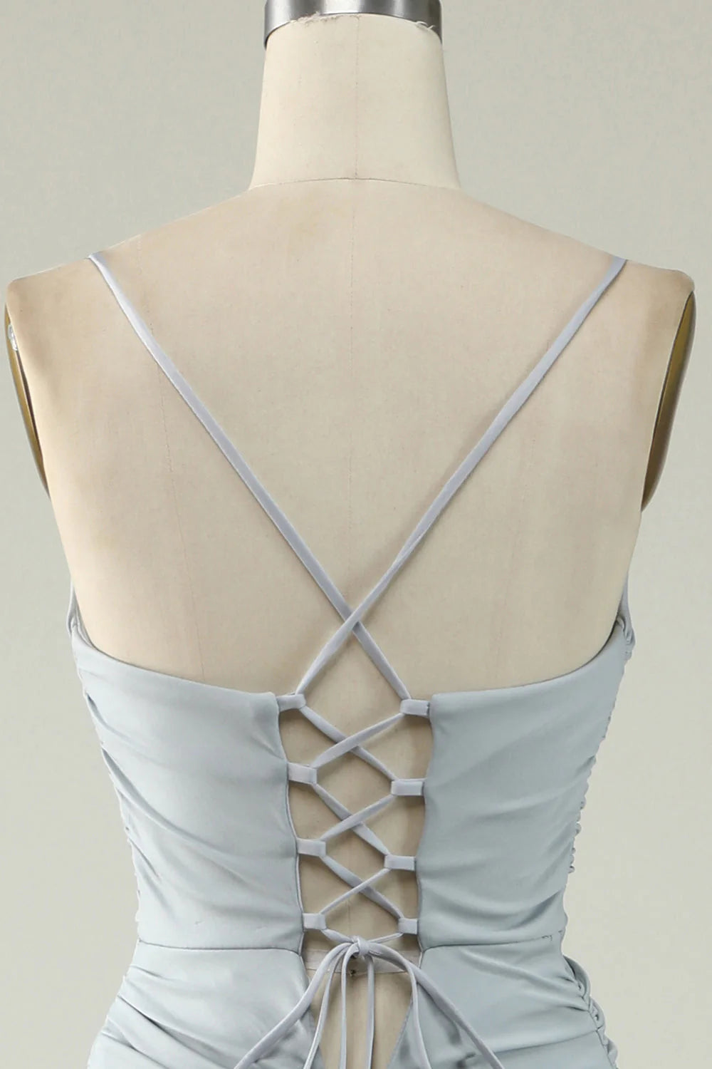 Vestido de fiesta de talla grande con tirantes finos y espalda cruzada de sirena