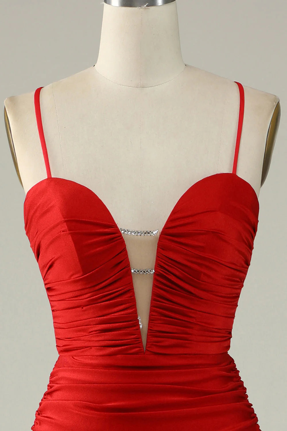 Vestido de fiesta largo de sirena con tirantes finos en color verde oscuro