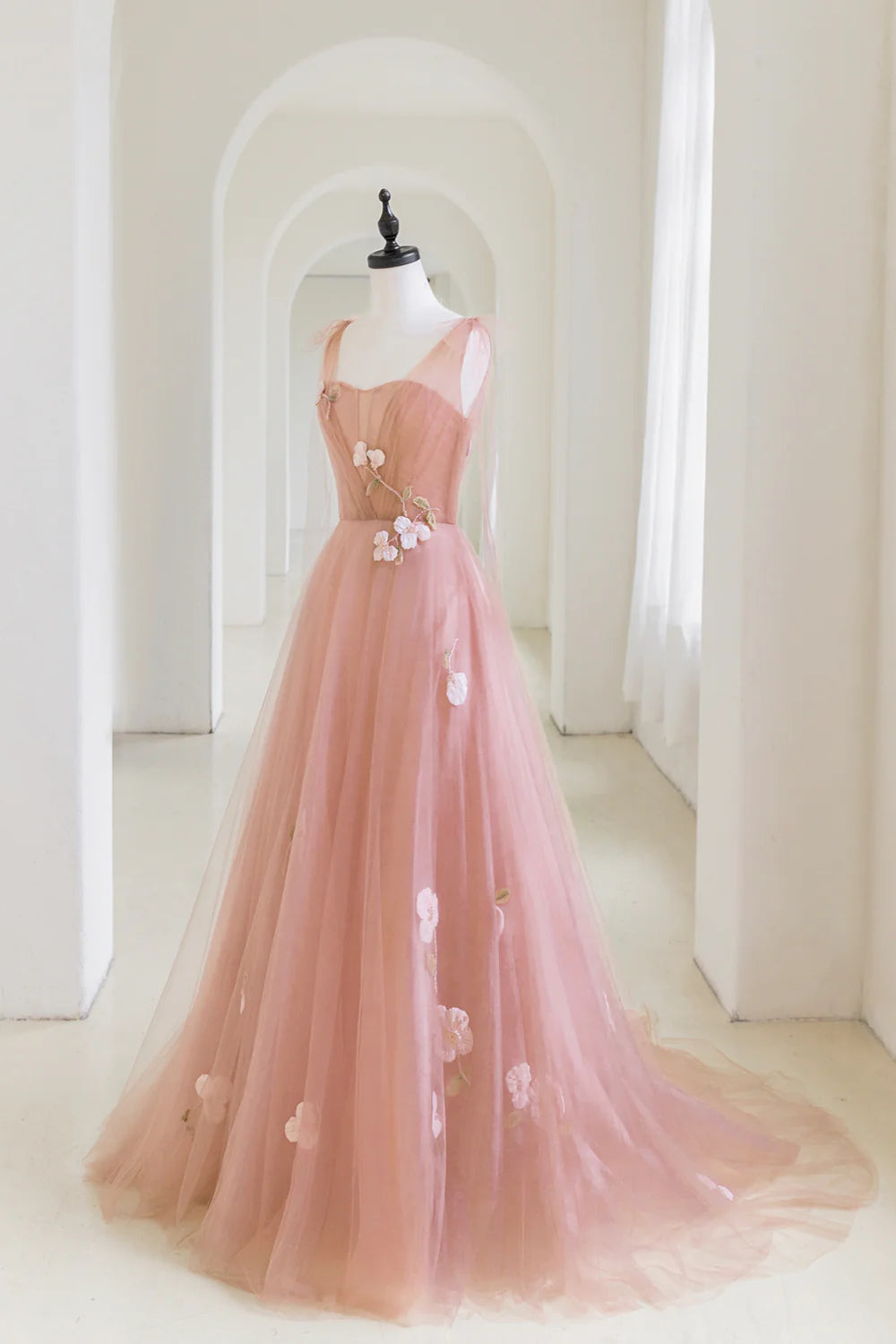 Robe de bal junior longue trapèze en tulle rose avec appliques
