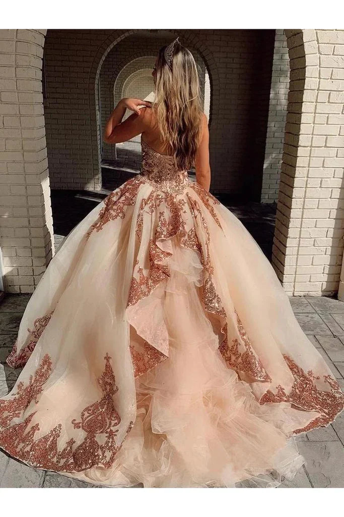 Robes de mariée trapèze en tulle avec appliques et décolleté en cœur