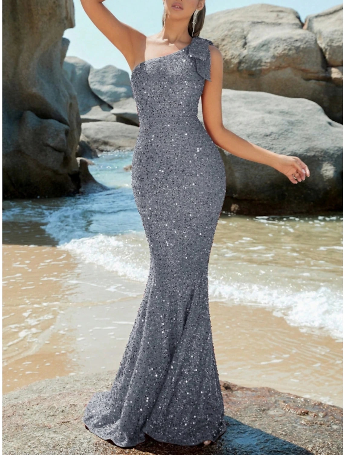 Weitese Dazzling Mermaid Trumpet Gown with One Shoulder and Sequins.