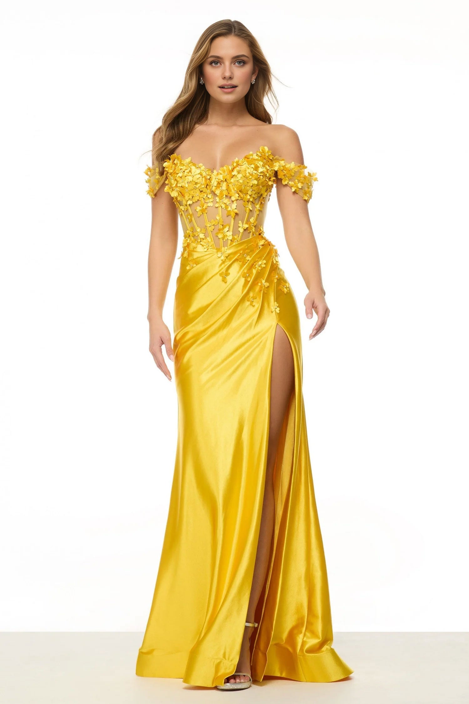 Robe Weitese jaune doré, coupe épaules dénudées, ornements superposés en forme de pétales et robe de bal à fente haute spectaculaire 