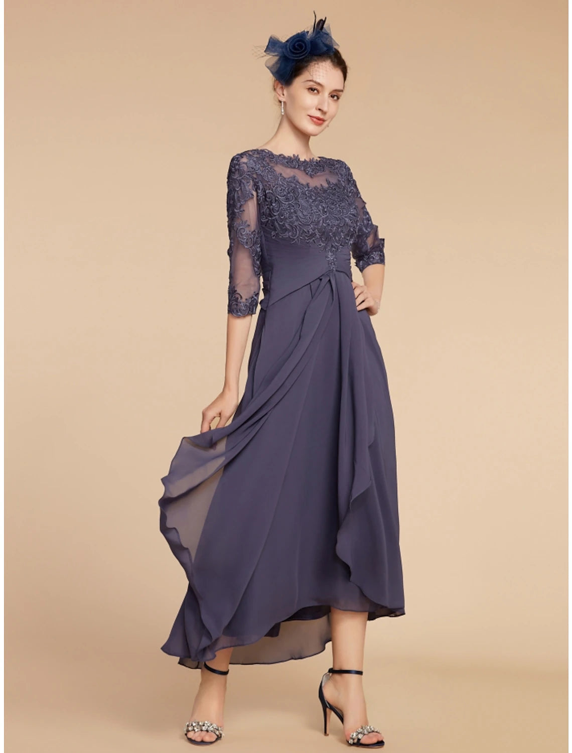 Close-up of chiffon and lace fabric on 3/4 sleeve.