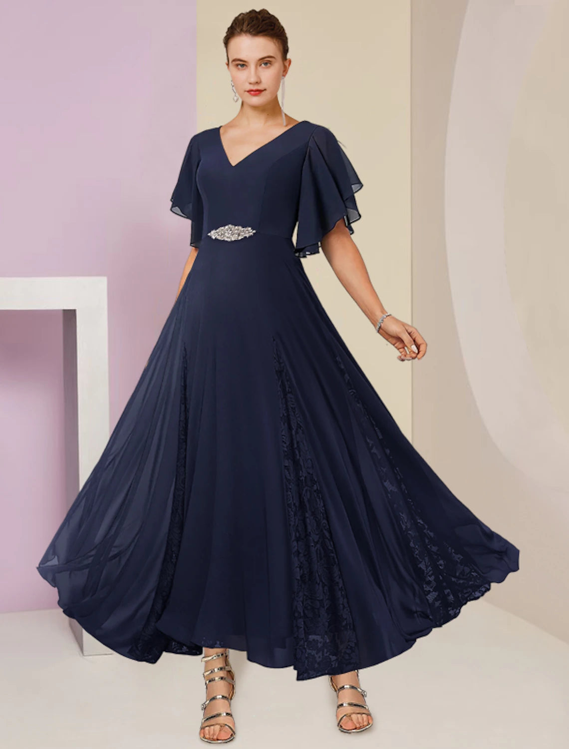 Back view of the elegant Weitese A-line mother of the bride dress.