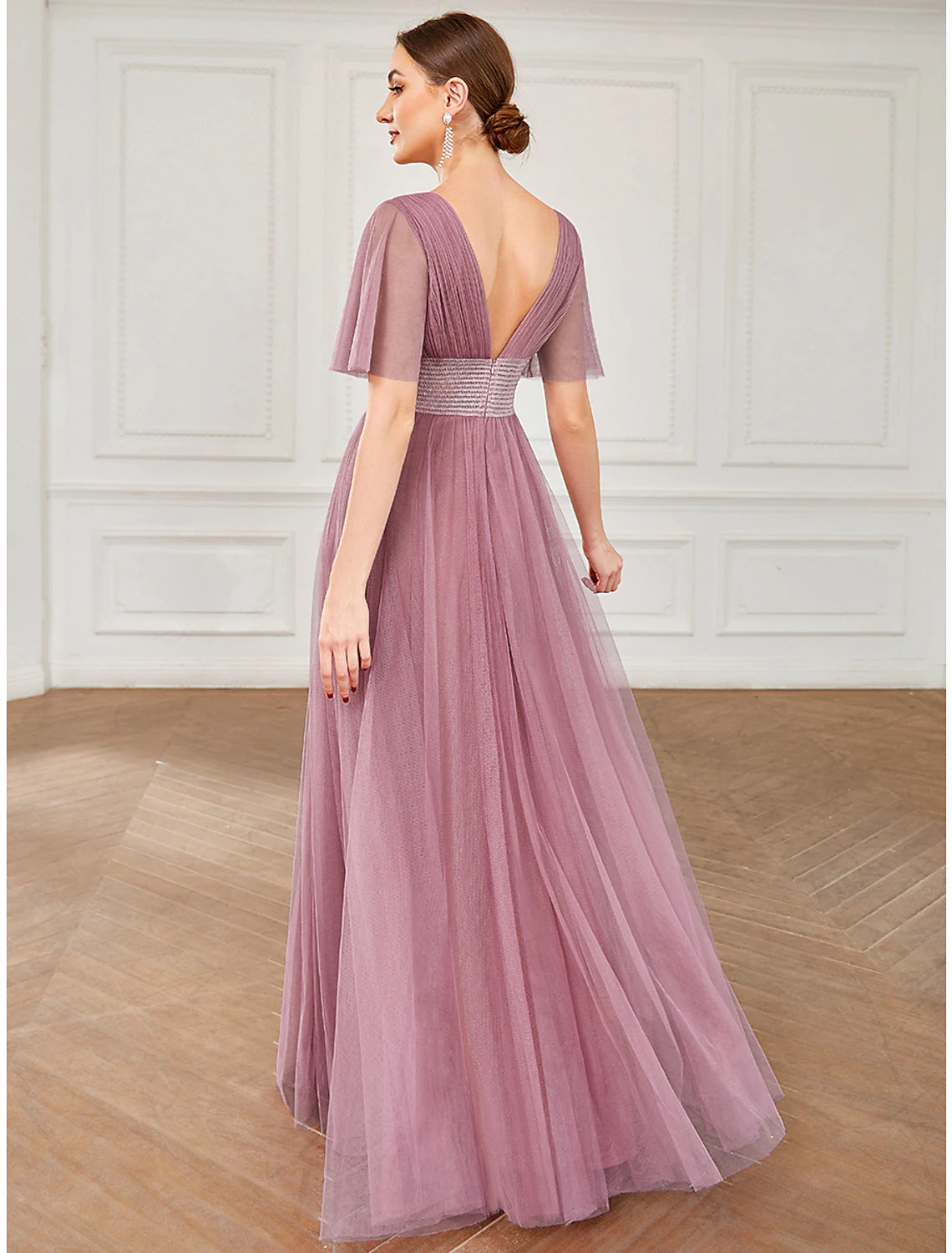 Back view of the Weitese V-neck short sleeve bridesmaid gown.