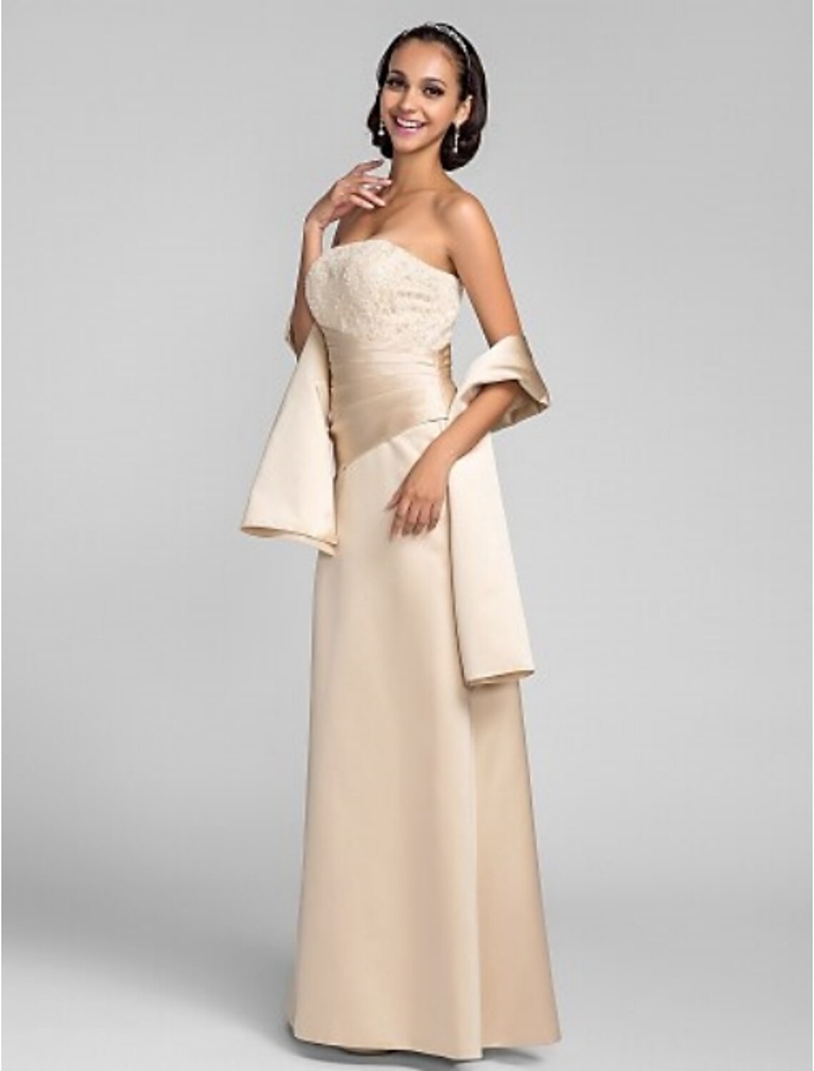Back view of the Weitese elegant sheath evening gown, showcasing the open back design.