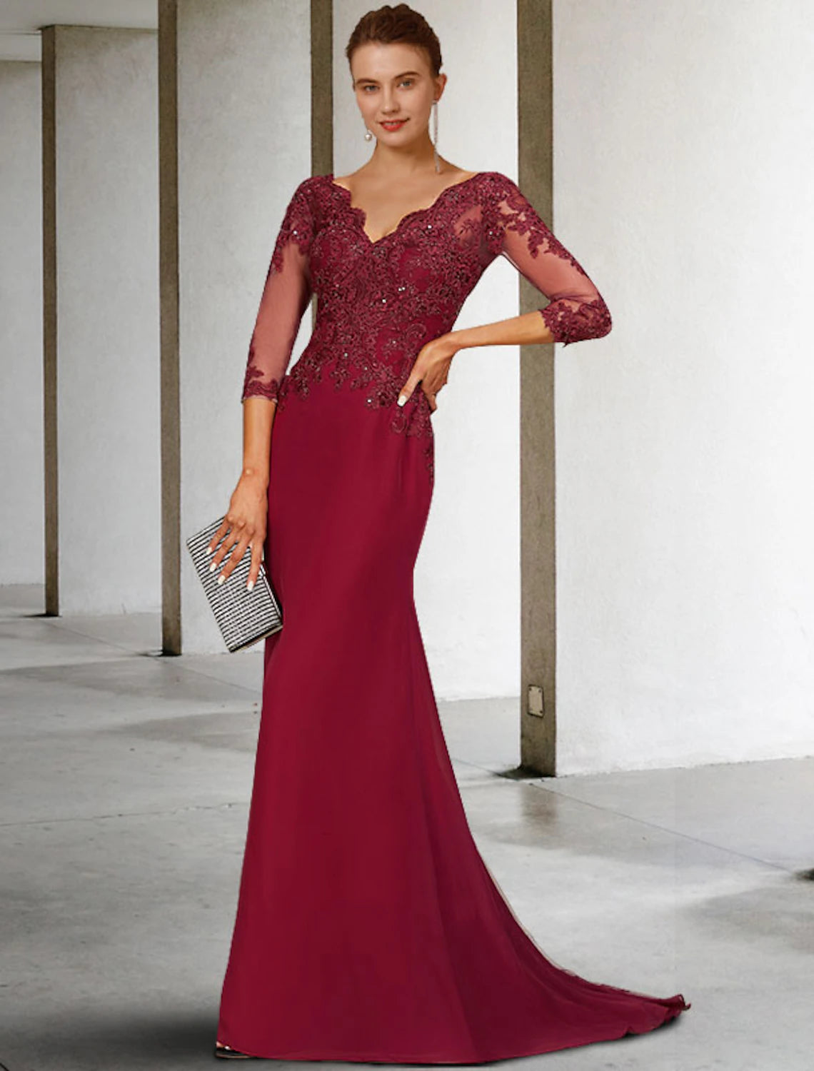 Weitese Mermaid Mother of the Bride Dress with V-Neck and 3/4 Lace Sleeves.