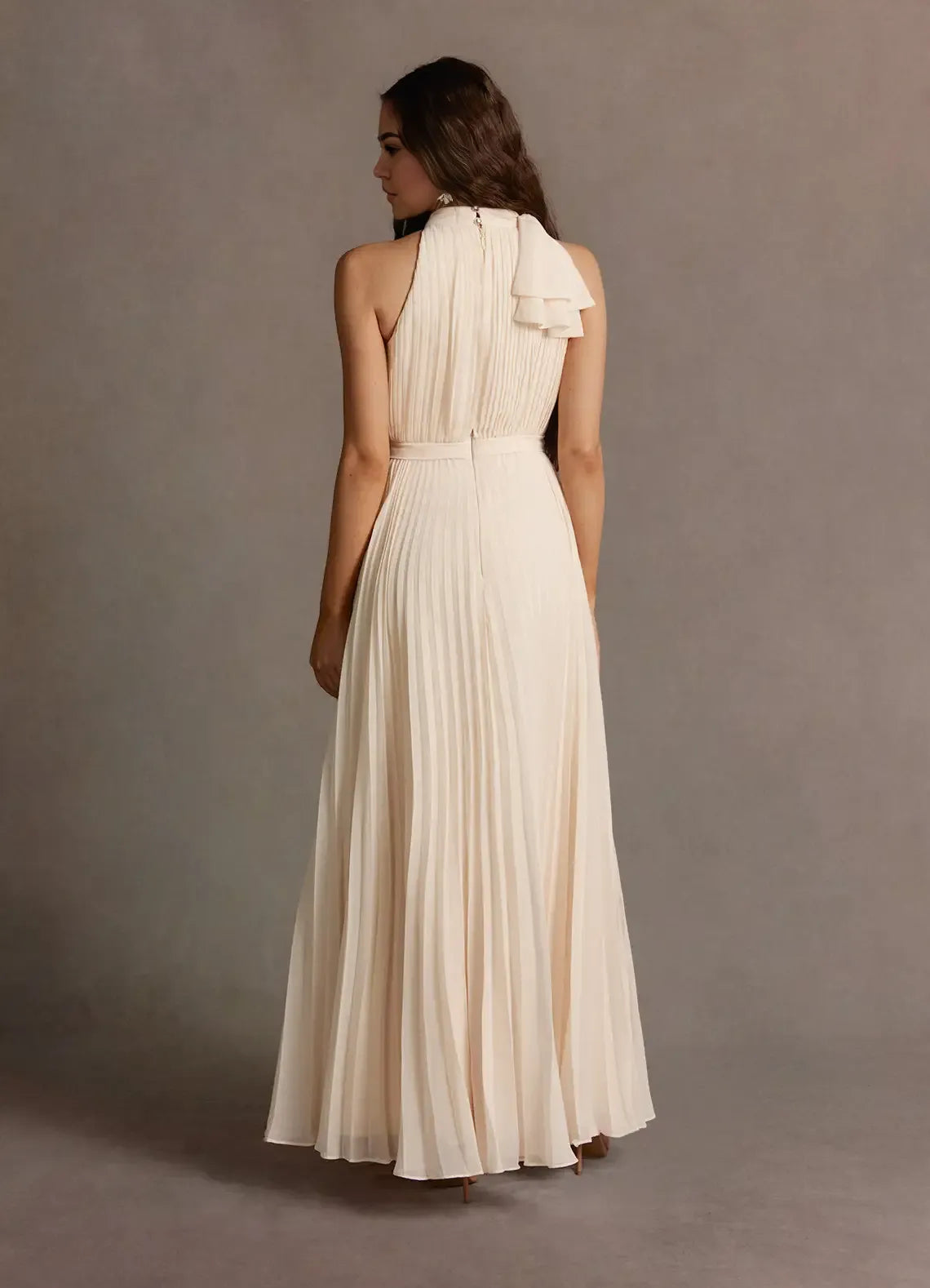 Robe Weitese A-Line Bleue Dos Nu Sans Manches Simple Mousseline Robe de Soirée Longueur Sol Plissée Robe de Bal 