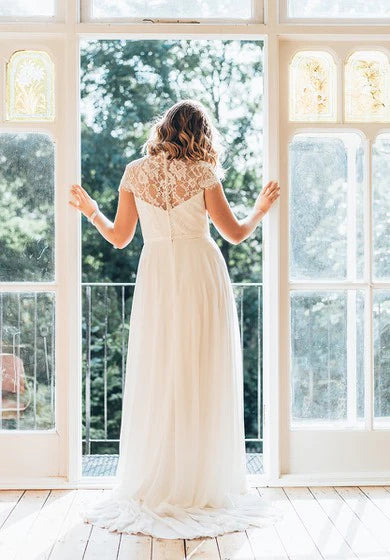 Weitese Dress A-Line Floor-Length V-Neck Short Sleeve Chiffon Sweep Train Illusion Lace Dress Wedding Dress