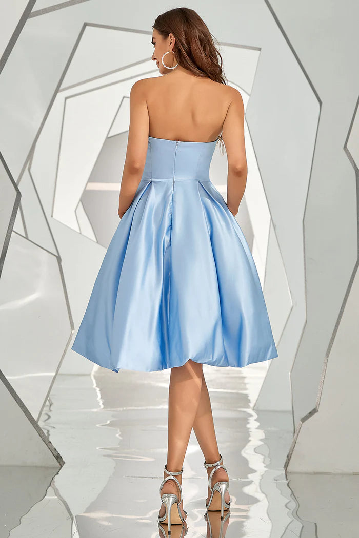 Weitese Dress A-Line Sky Blue Strapless Short Homecoming Dress Pleated Sleeveless Party Dress
