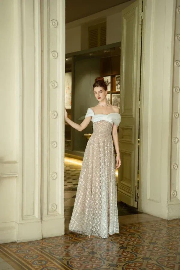 Robe Weitese A-line col asymétrique tulle longueur au sol robe longue sans manches élégante scintillante et brillante robe de bal dos nu 