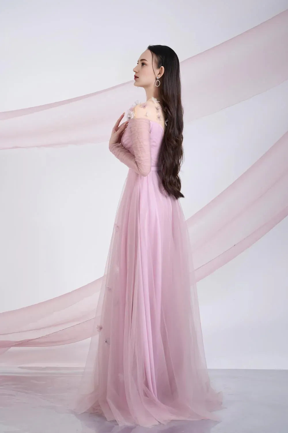 Weitese Dress A-line Gathered Round Neck Mesh Sheer Maxi Dress Vintage Tulle Pleats Prom Dress With Flower