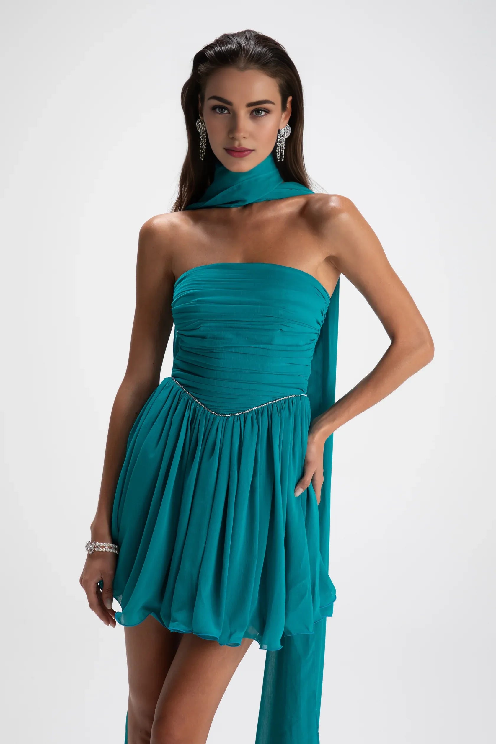 Weitese Dress Beautiful Strapless A-line Sleeveless Homecoming Dress Open Back Blue Mini Dress With Scarf