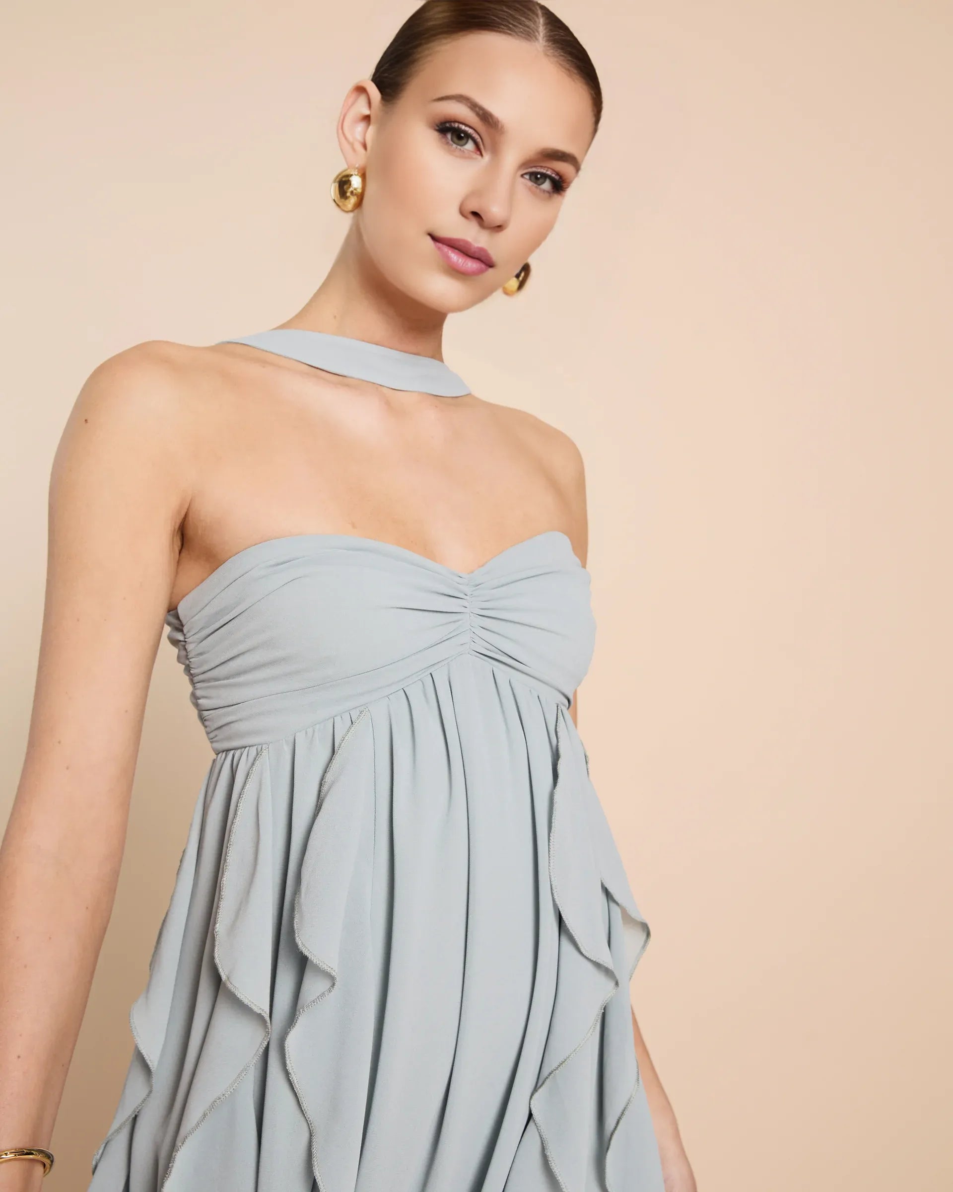 Weitese Dress Chic A-Line Floor-Length Sleeveless Party Dresses Halter Neck Solid Color Open Back Ruffles Evening Dress