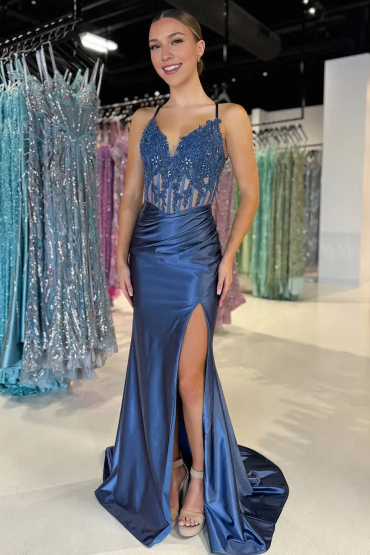 Robe de bal sirène en satin rouge foncé avec col en V et appliques