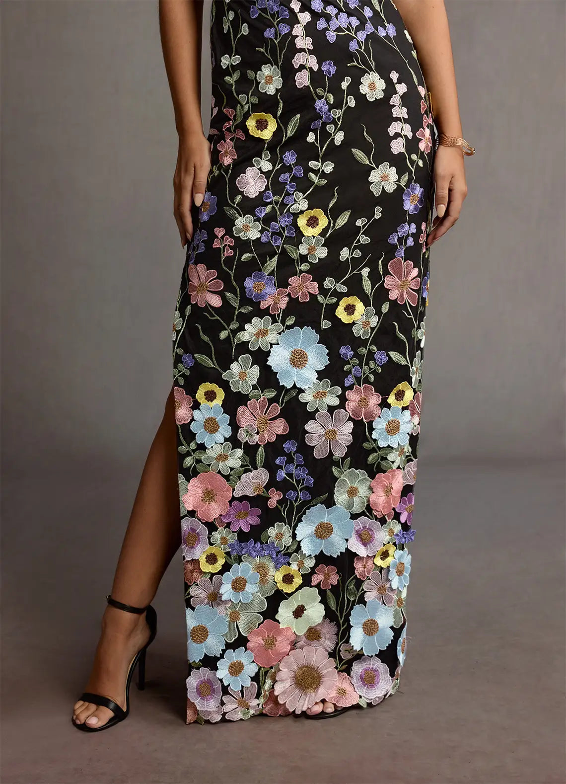 Weitese Dress Deep V Neck Black Romantic 3D Flower Maxi Dress Sleeveless Mermaid Slit Prom Dress
