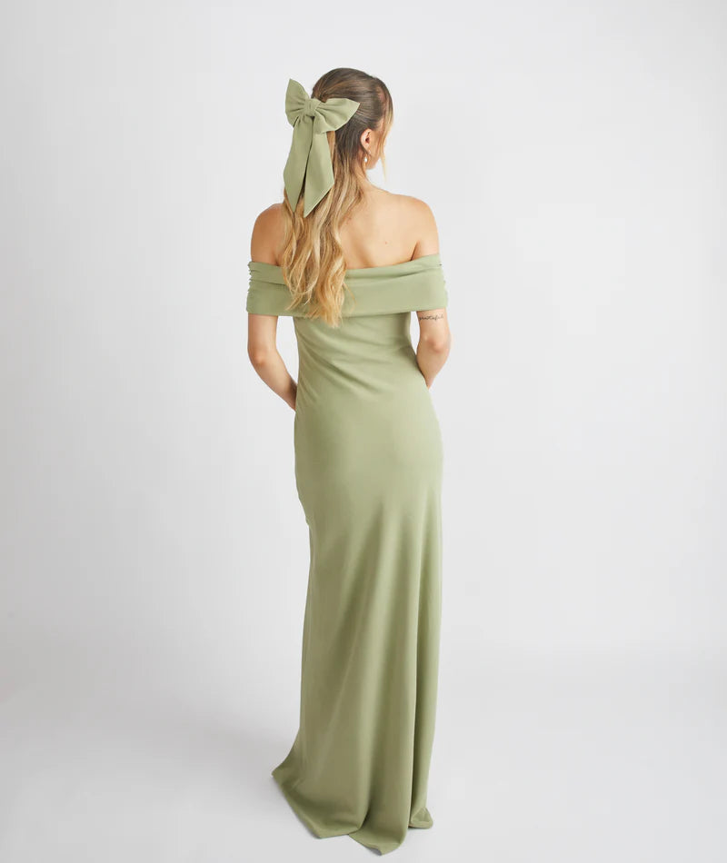 Weitese Dress Elegant Off the Shoulder Bridesmaid Dress Maxi Dress Solid Color Sage Sleeveless Column Prom Dress