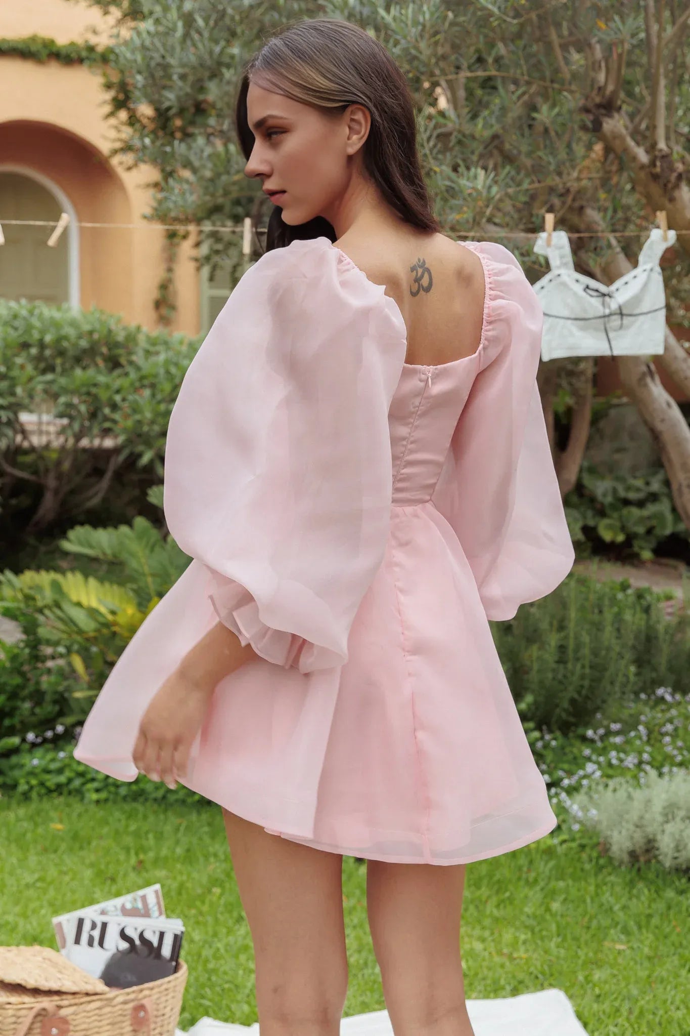 Weitese Dress Elegant Pink Organza Dress Square Neck Puff Sleeve Detail Flared Skirt and Mini Length Homecoming Dress