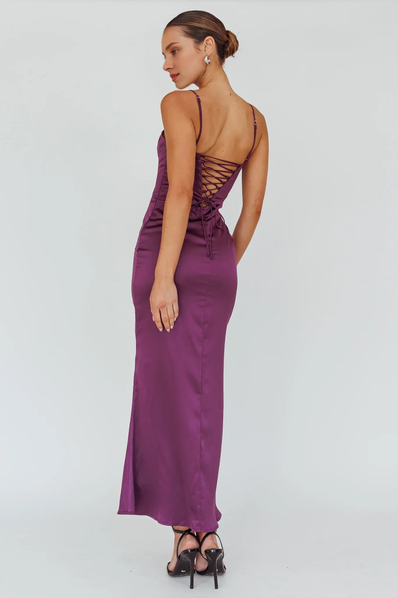 Weitese Dress Elegant Purple Satin Gown Spaghetti Straps Cowl Neckline And Floor Length Silhouette Prom Dress