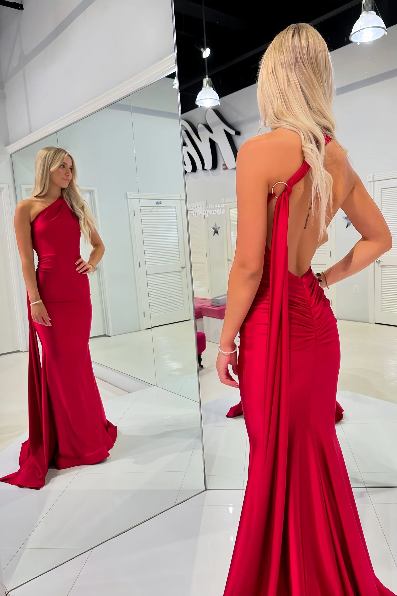 Weitese Dress Elegant Red Halter Mermaid Sleeveless Long Prom Dress Open Back Floor Length Party Gown
