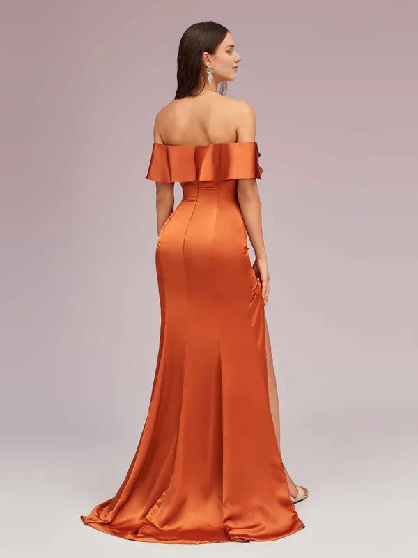 Robe de bal élégante en satin doux, épaules dénudées, style sirène, longue, style trompette, avec traîne et fente 