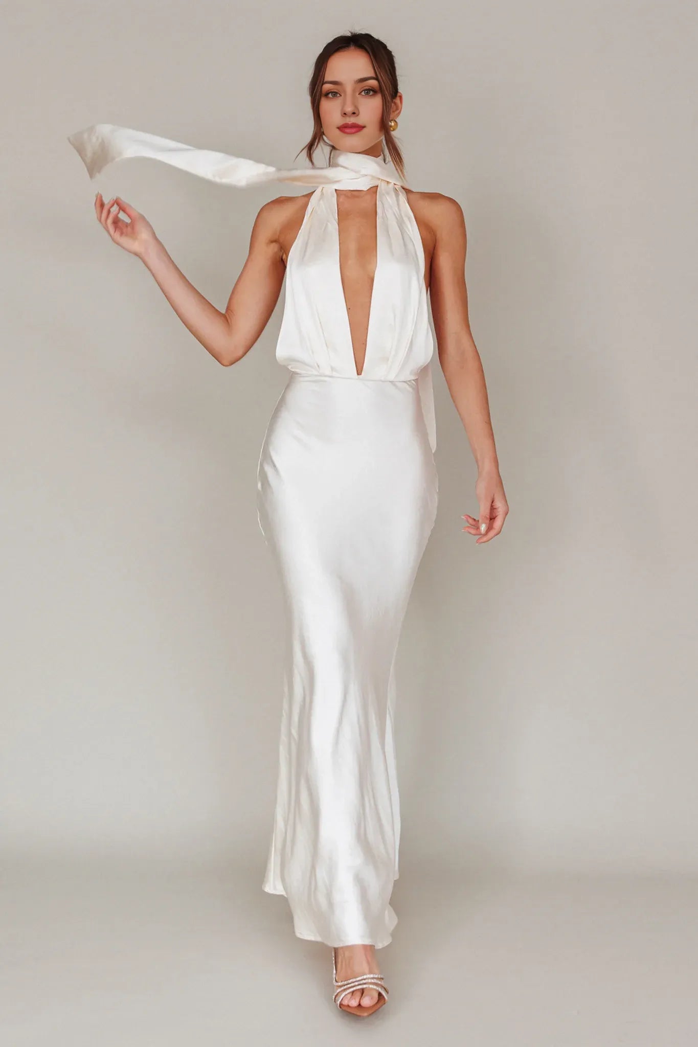 Weitese Dress Elegant White Satin Gown Halter Neck Plunging V Cut Long Scarf Accent and Floor Length Silhouette Prom Dress