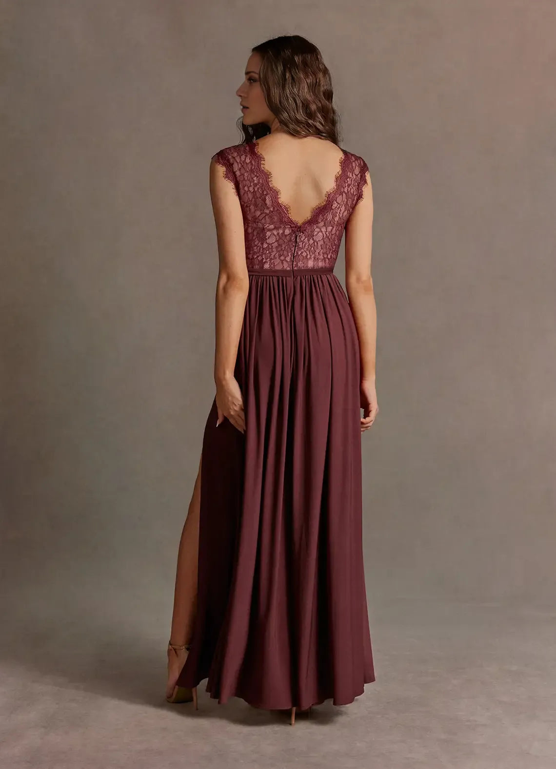 Robe Weitese élégante noire à col bateau et appliques en dentelle, robe longue sans manches avec fente et dos en V 