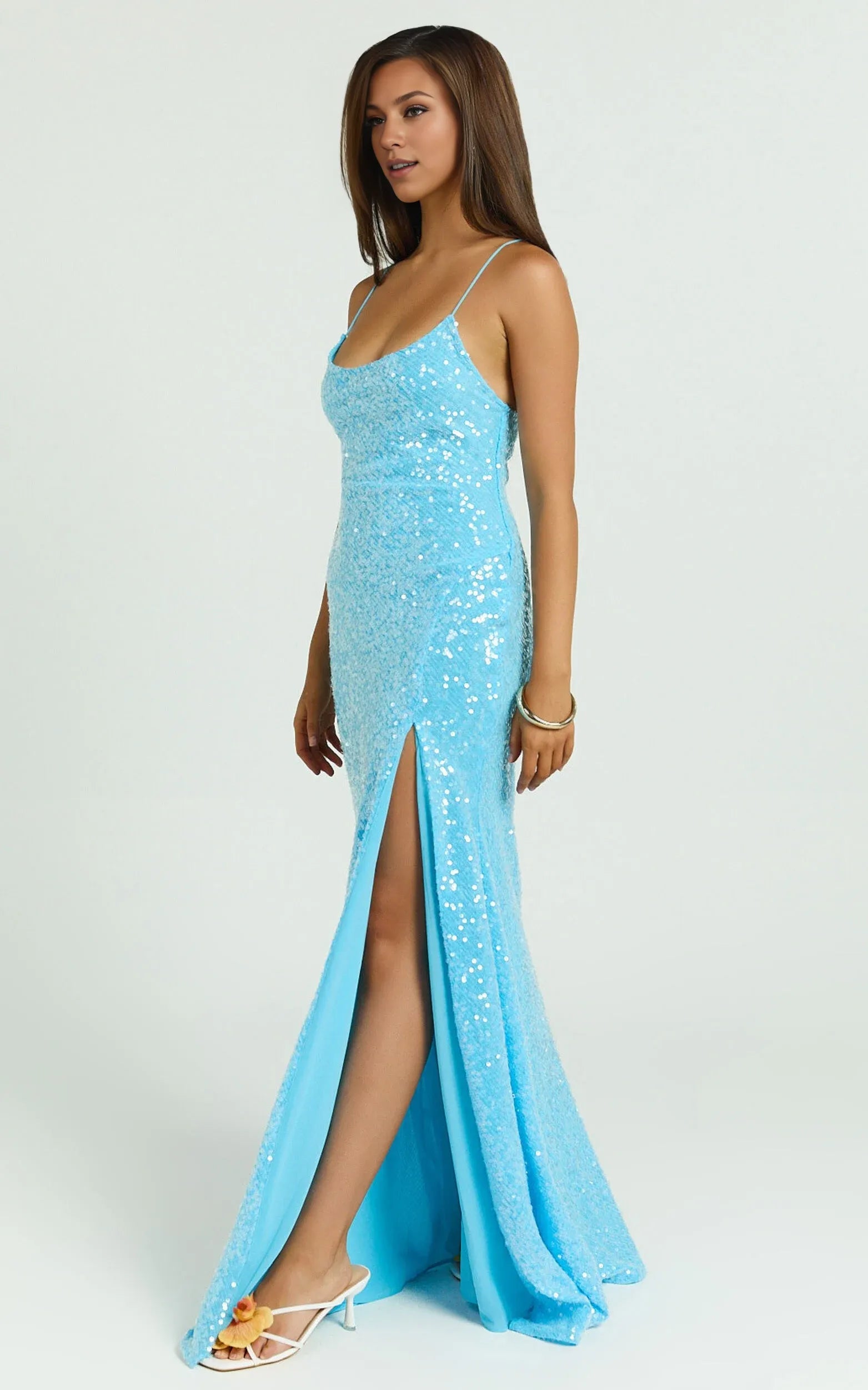 Weitese Dress Fashionable Scoop Neck Open Back Maxi Dress Blue Sheath Sleeveless Solid Color Evening Dress With Hight Slit