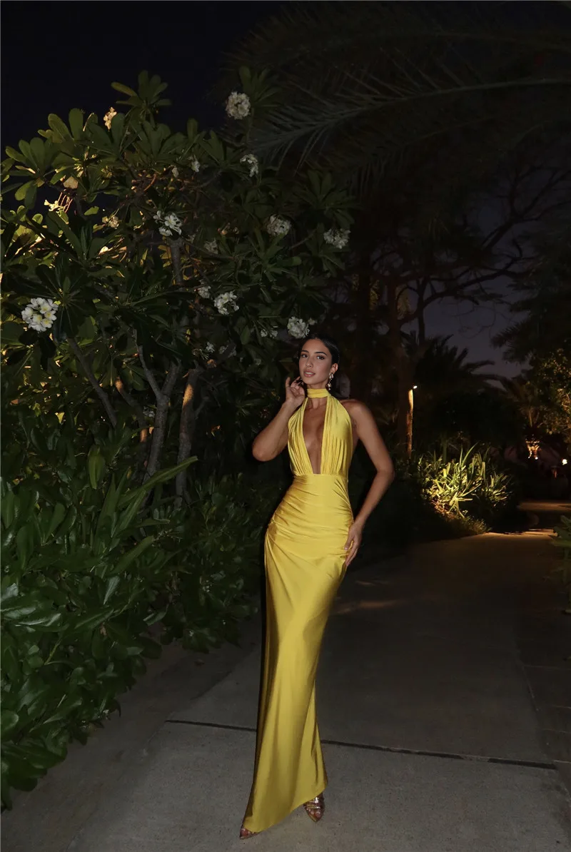 Weitese Dress Halter Neck Off Shoulder Yellow Open Back Party Dress Black Deep V Neck Floor Length Prom Dress