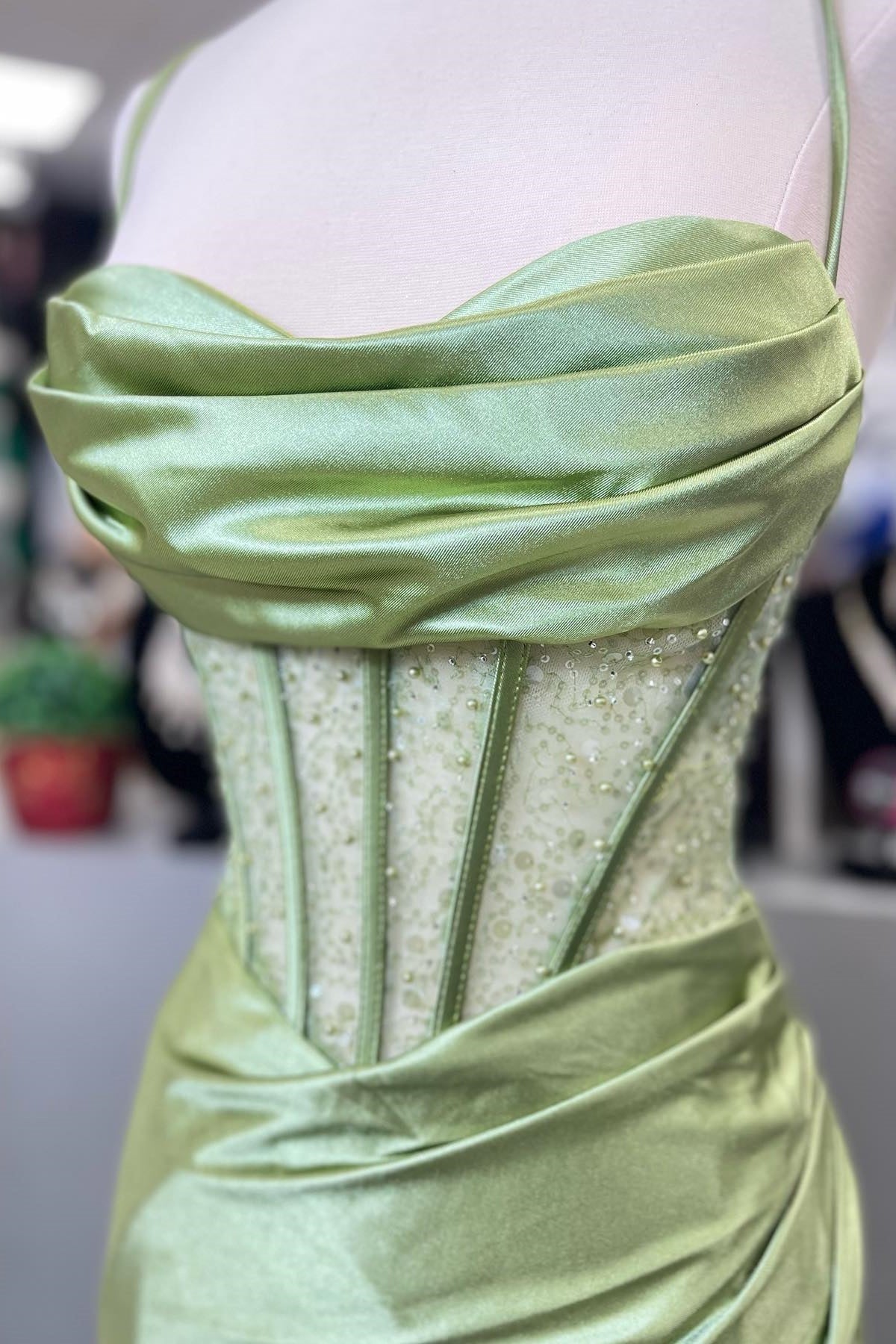 Weitese Dress Hot Mermaid Spaghetti Straps Green Long Prom Dress with Criss Cross Back