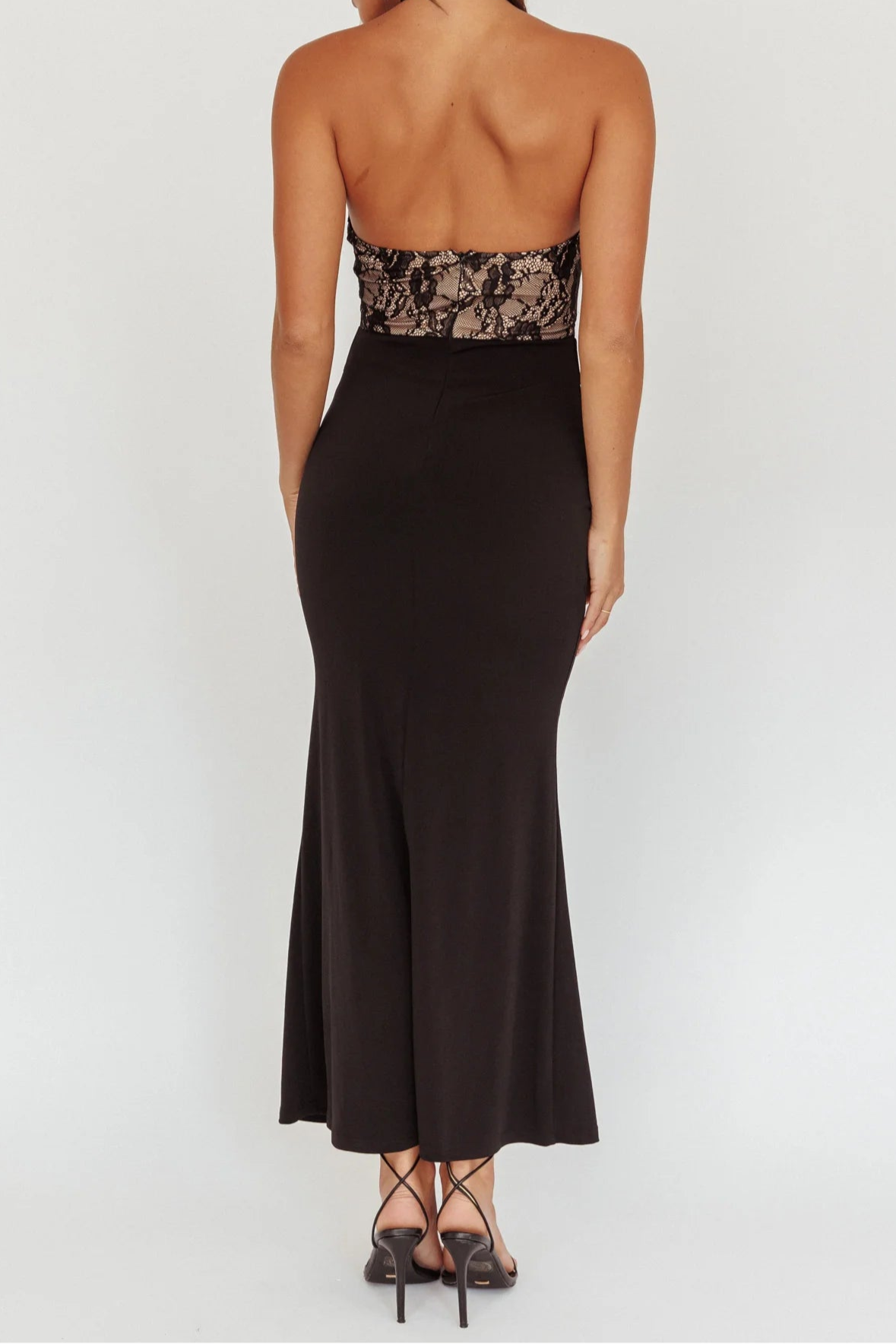 Weitese Dress Lace Bodice Halter Maxi Dress Black Backless Sheath/Column Party Dress