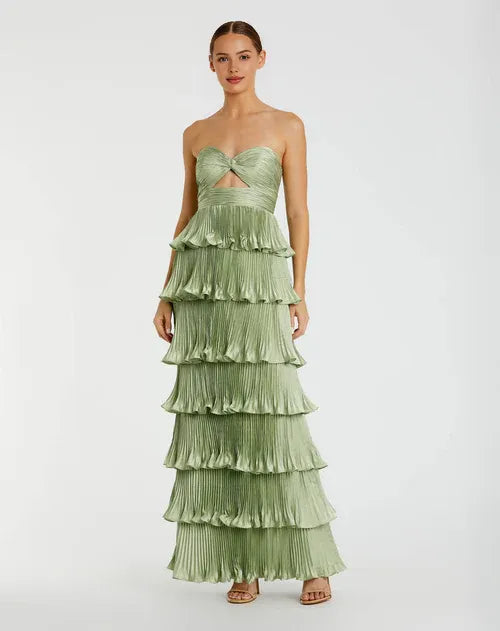 Vestido Weitese verde menta sin tirantes, con capas de volantes y detalle de corte que muestra una delicada feminidad. Vestido de fiesta. 