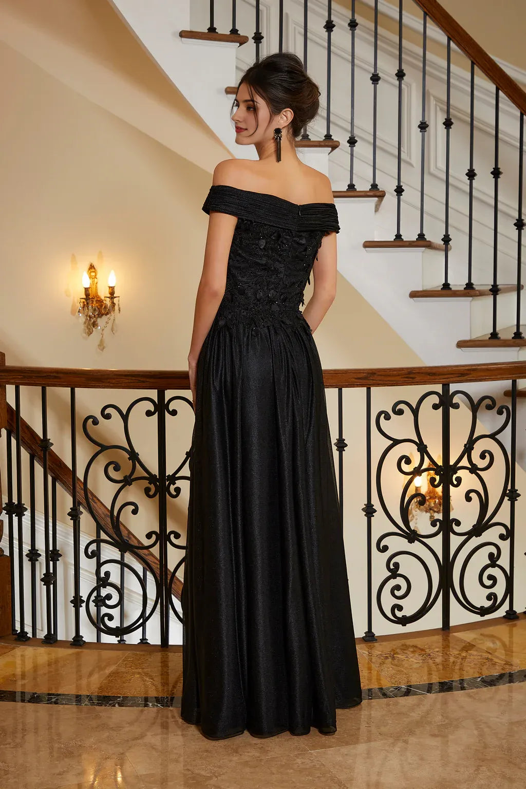 Robe de soirée élégante à épaules dénudées et plis trapèze, robe de bal formelle, sans manches, longueur au sol, cape amovible 