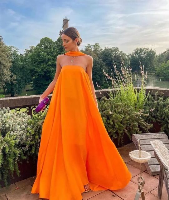 Robe Weitese Orange Élégante Fluide A-Line Épaules Dénudées Satin Longue Robe de Soirée Robe de Bal Robe de Soirée Invité de Mariage Robe de Bal