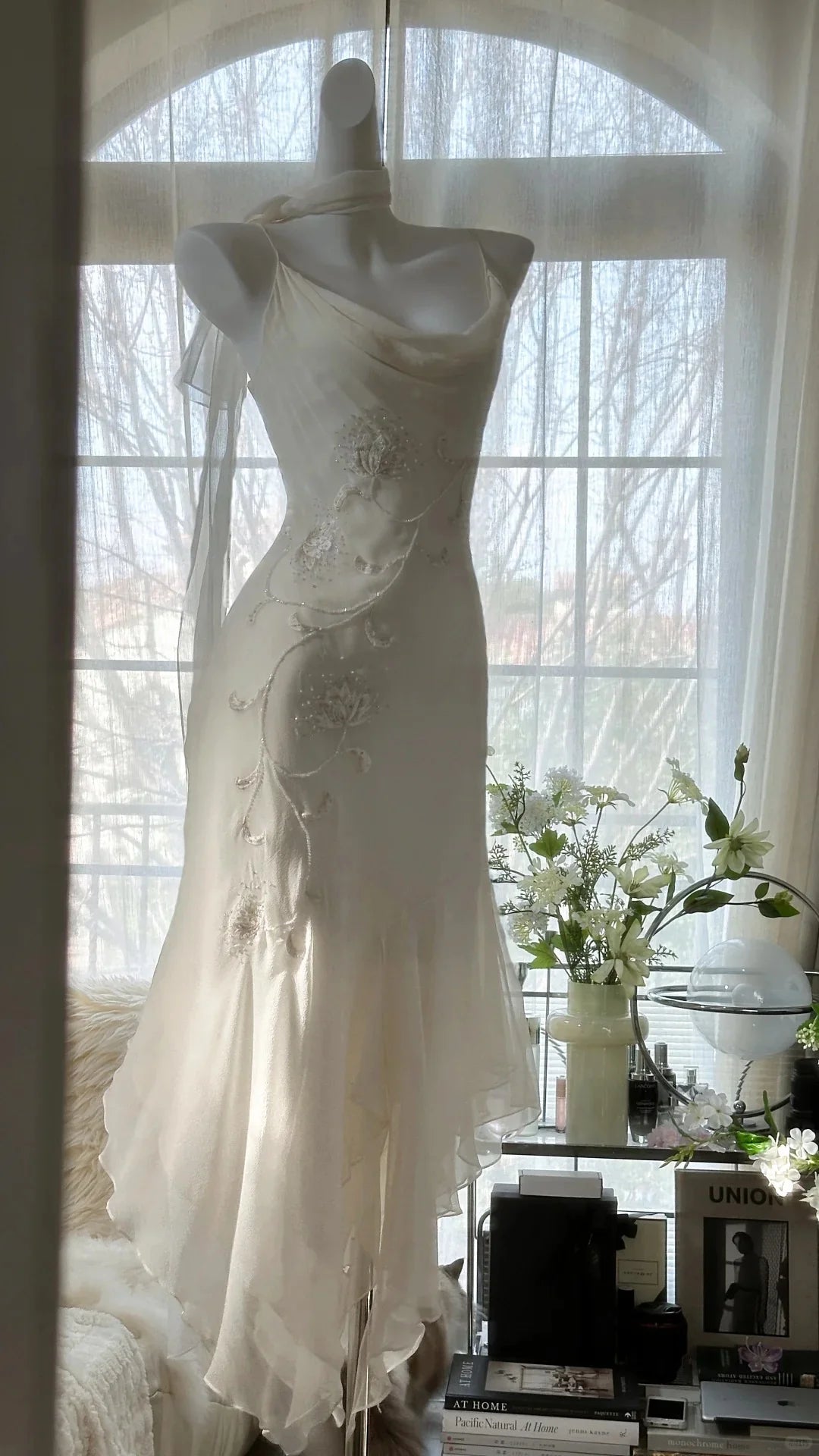 Weitese Dress Pure and Elegant Chiffon Spaghetti Strap Beaded V Back Mermaid Prom Dress