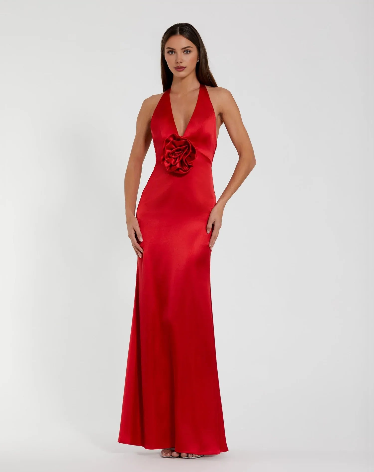 Robe de soirée Weitese en satin rouge, décolleté plongeant et motif floral 3D, empreinte d'une sophistication intemporelle. 