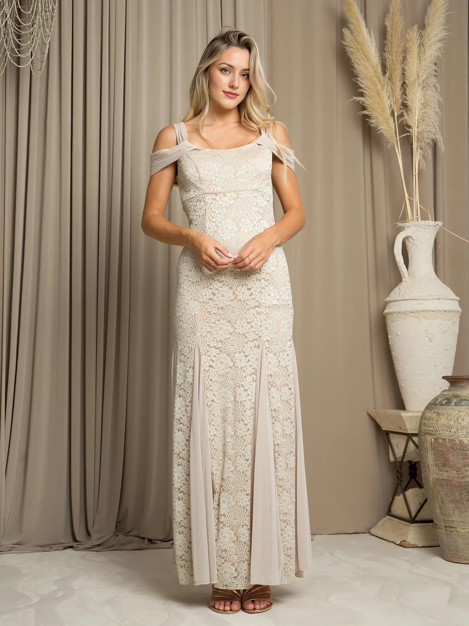 Weitese Dress Regular Straps Formal Zipper Up Prom Dress Sleeveless Floor Length Evening Dress With Lace Appliques