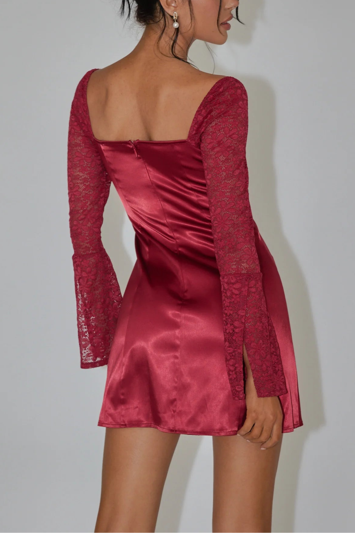 Weitese Dress Romantic Burgundy Satin Mini Dress Featuring Sweetheart Neck Lace Sleeves And Bow Tie Front Homecoming Dress